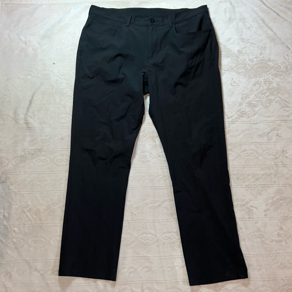 Men’s PGA Tour golf pants